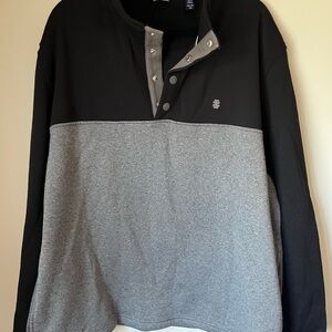 IZOD Men's Two-Tone Snap sweatshirt - Black & Gray